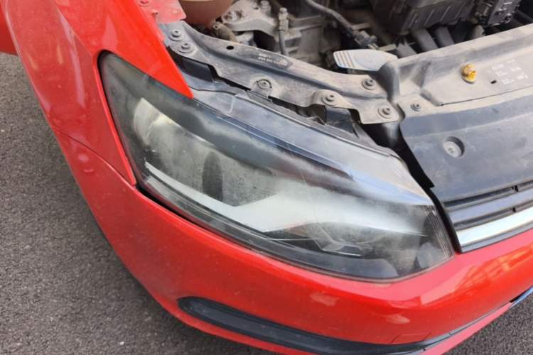 Used Volkswagen Polo 2016 1.4L Manual Fashion Model Right Front Headlight