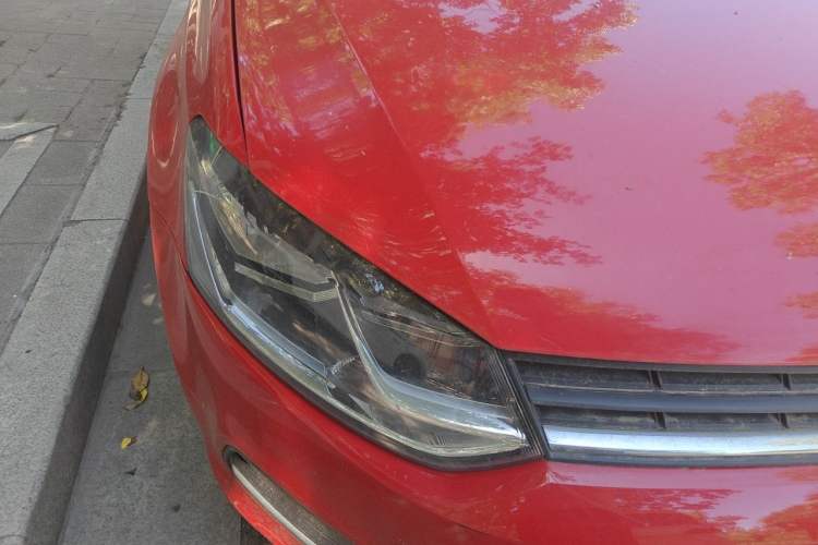 Used Volkswagen Polo 2016 1.6L Automatic Comfort Model Right Front Headlight