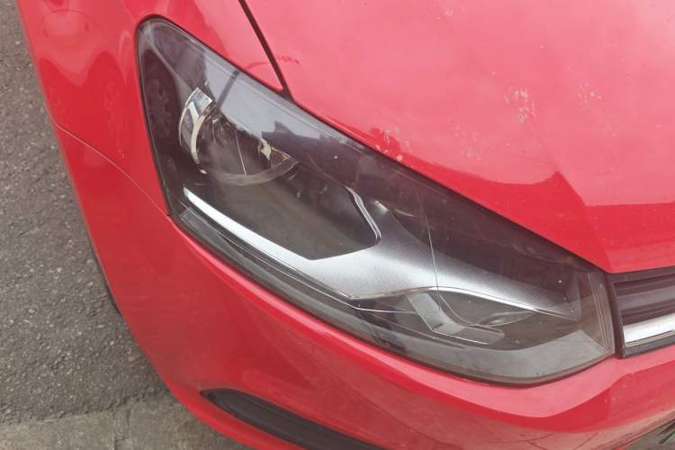 Used Volkswagen Polo 2016 1.4L Manual Fashion Model Right Front Headlight