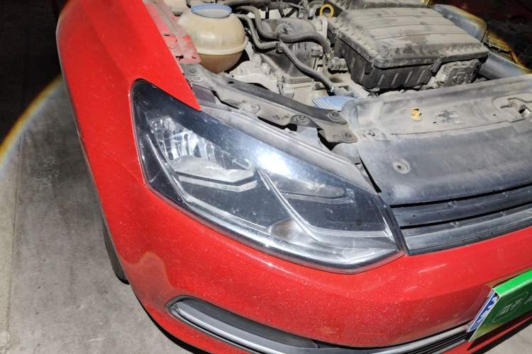 Used Volkswagen Polo 2016 1.6L Automatic Comfort Model Right Front Headlight
