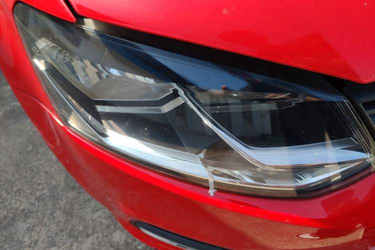 Used Volkswagen Polo 2016 1.6L Automatic Comfort Model Right Front Headlight