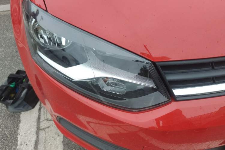 Used Volkswagen Polo 2016 1.4L Automatic Trendy Model Right Front Headlight