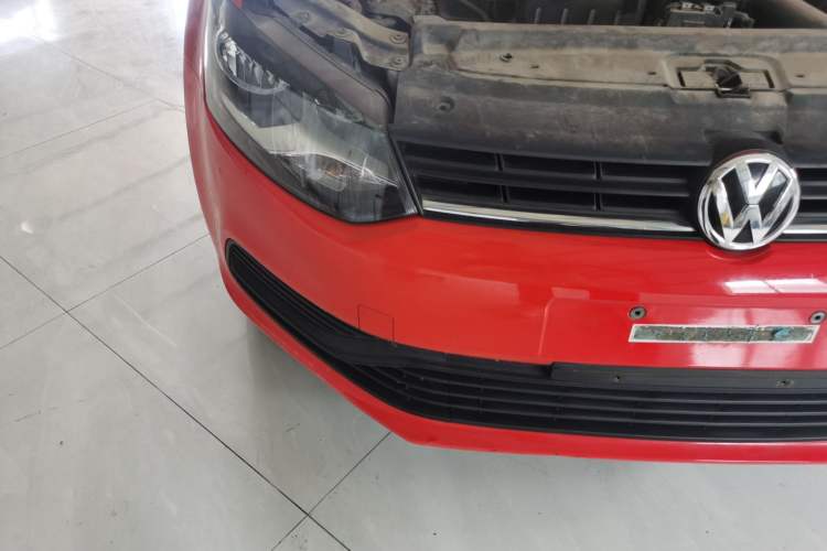 Used Volkswagen Polo 2016 1.4L Automatic Trendy Model Right Front Headlight