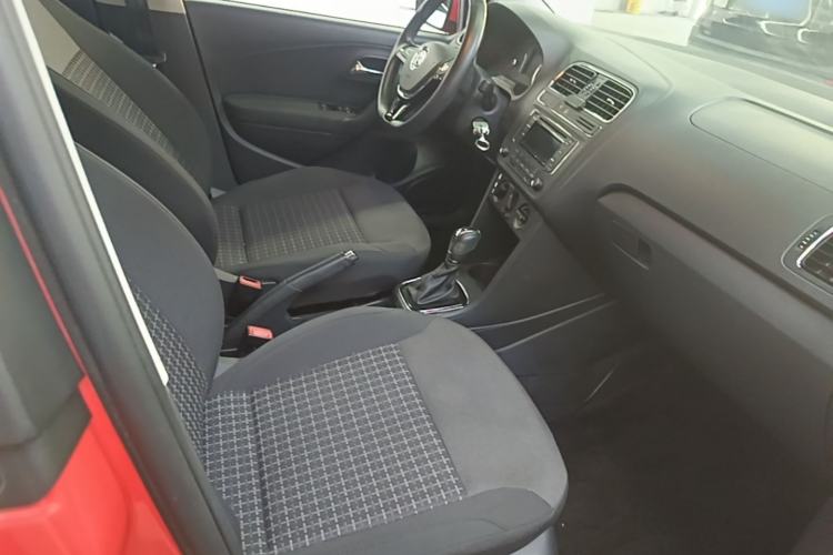 Used Volkswagen Polo 2016 1.6L Automatic Comfort Model Right Front Seat