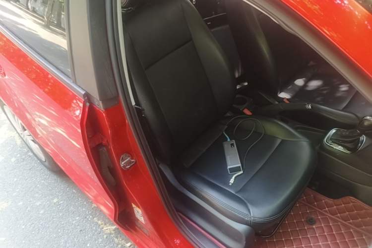 Used Volkswagen Polo 2016 1.6L Automatic Comfort Model Right Front Seat