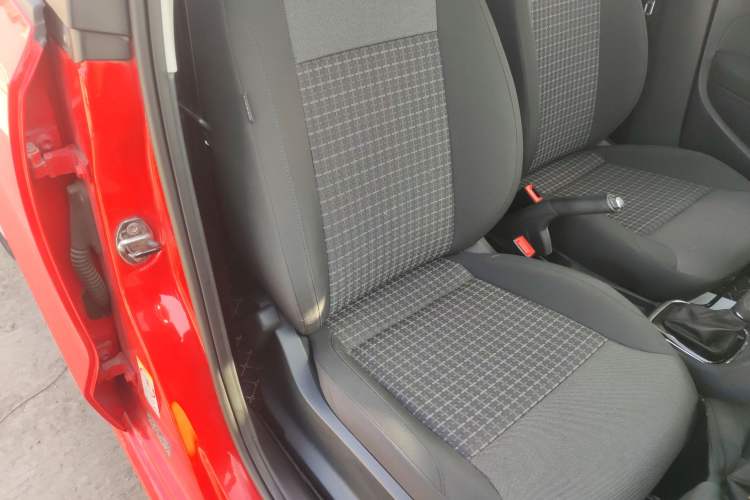 Used Volkswagen Polo 2016 1.6L Automatic Comfort Model Right Front Seat
