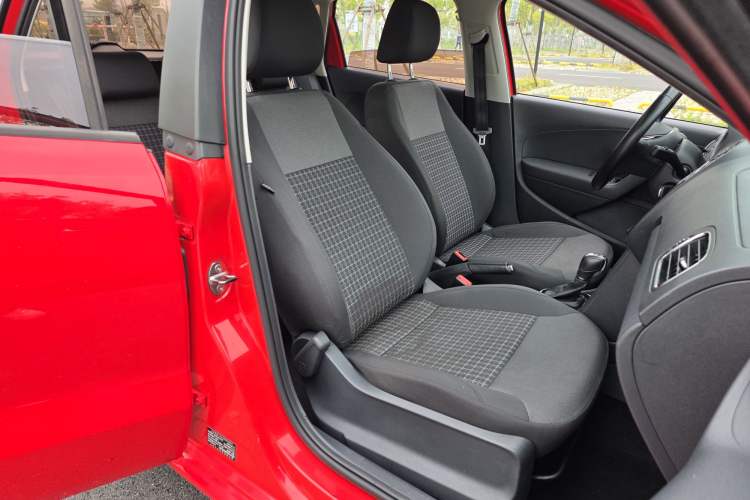 Used Volkswagen Polo 2016 1.6L Automatic Comfort Model Right Front Seat