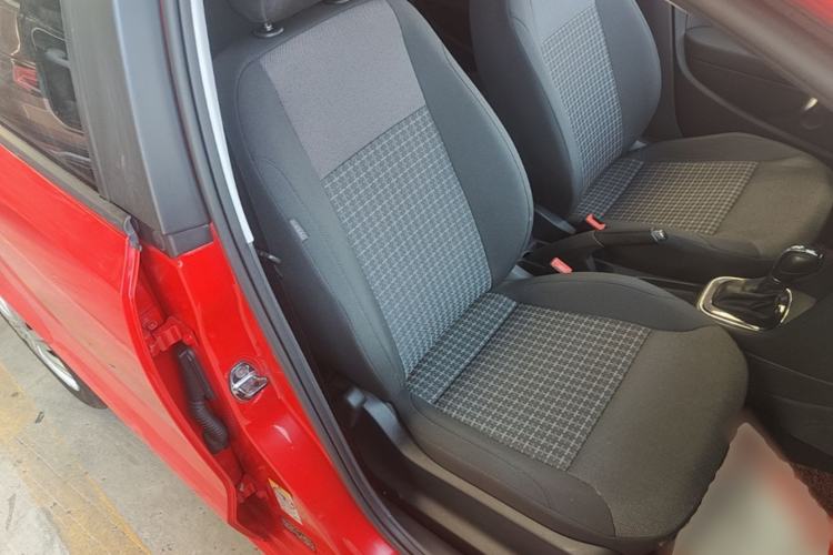 Used Volkswagen Polo 2016 1.6L Automatic Comfort Model Right Front Seat