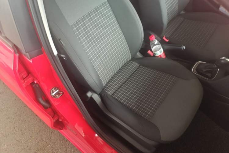 Used Volkswagen Polo 2016 1.6L Automatic Comfort Model Right Front Seat