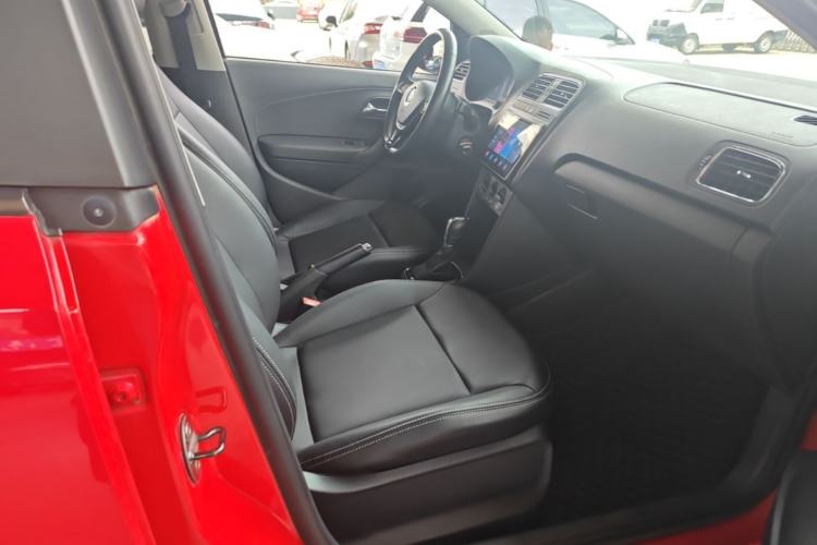 Used Volkswagen Polo 2016 1.6L Automatic Comfort Model Right Front Seat