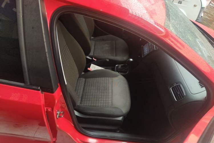 Used Volkswagen Polo 2016 1.6L Automatic Comfort Model Right Front Seat