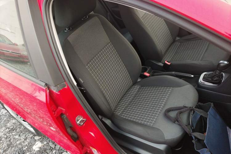 Used Volkswagen Polo 2016 1.6L Automatic Comfort Model Right Front Seat