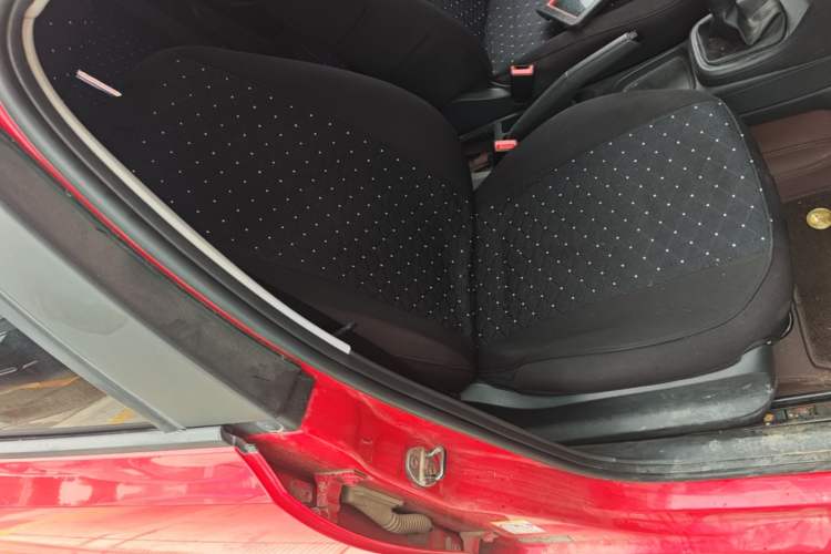 Used Volkswagen Polo 2016 1.4L Manual Fashion Model Right Front Seat