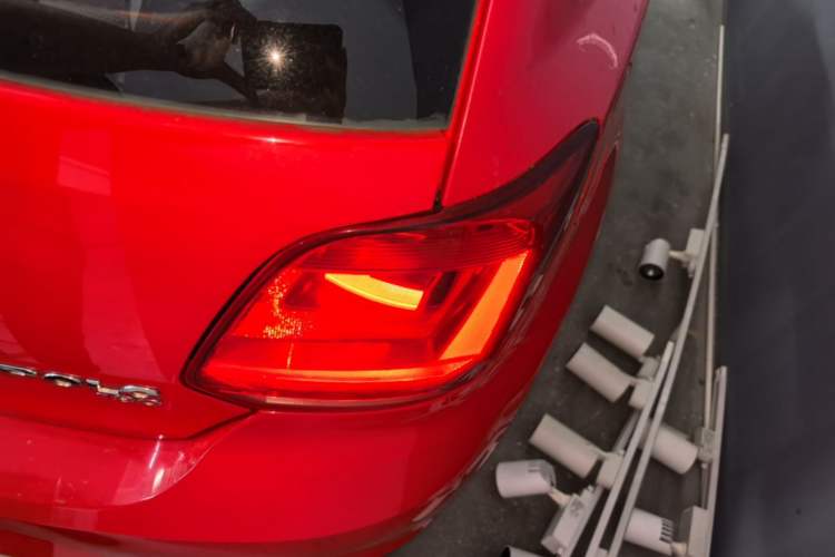 Used Volkswagen Polo 2016 1.6L Automatic Comfort Model Right Rear Taillight