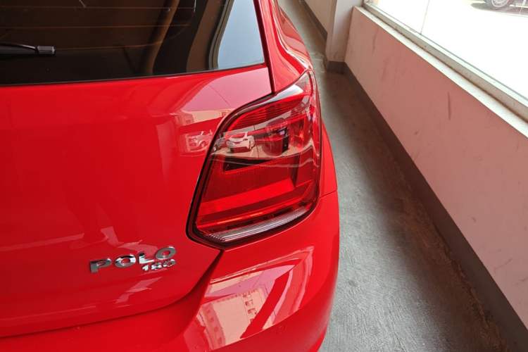 Used Volkswagen Polo 2016 1.6L Automatic Comfort Model Right Rear Taillight