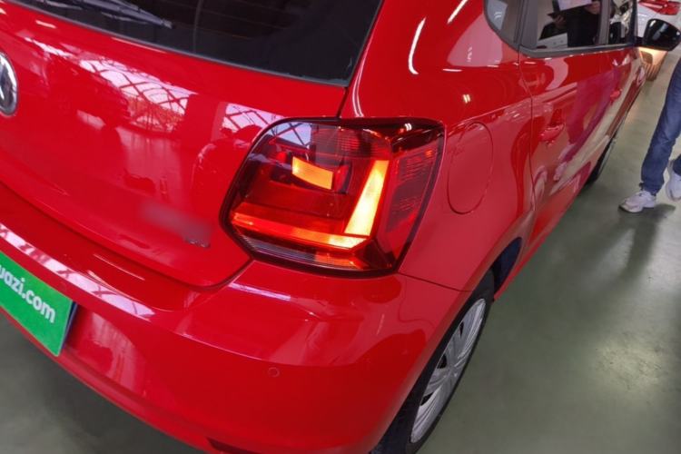 Used Volkswagen Polo 2016 1.6L Automatic Comfort Model Right Rear Taillight