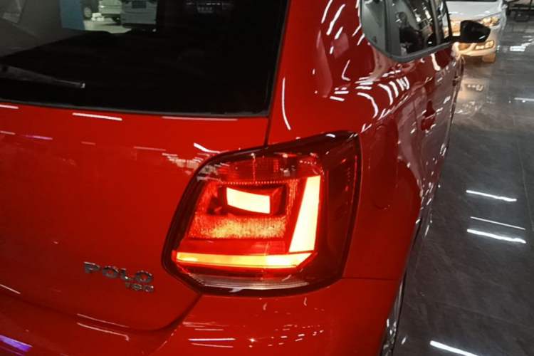 Used Volkswagen Polo 2016 1.6L Automatic Comfort Model Right Rear Taillight