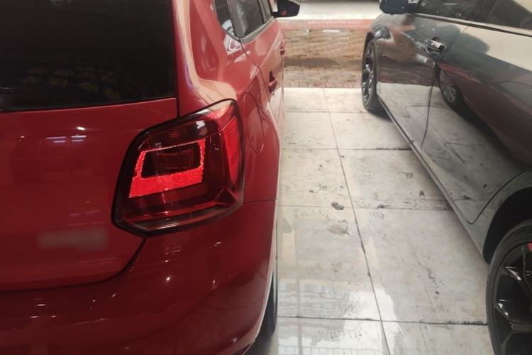 Used Volkswagen Polo 2016 1.6L Automatic Comfort Model Right Rear Taillight