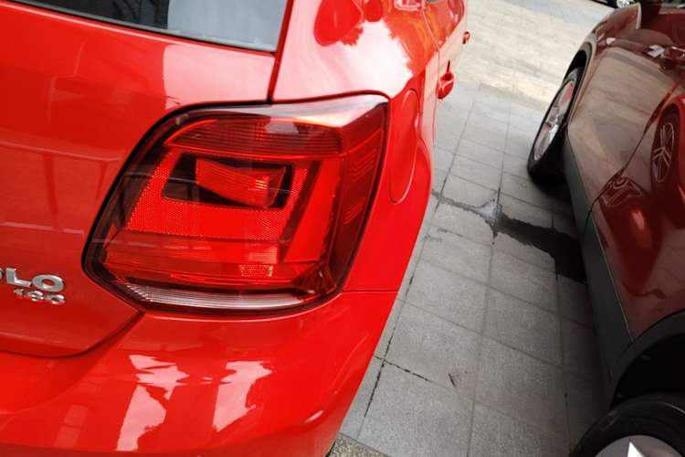 Used Volkswagen Polo 2016 1.6L Automatic Comfort Model Right Rear Taillight