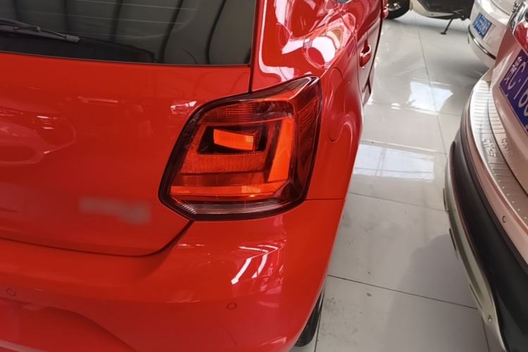 Used Volkswagen Polo 2016 1.6L Automatic Comfort Model Right Rear Taillight