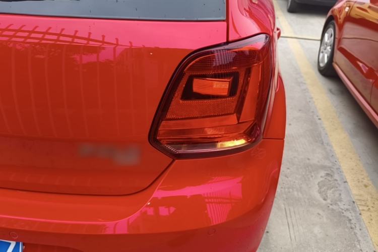 Used Volkswagen Polo 2016 1.6L Automatic Comfort Model Right Rear Taillight