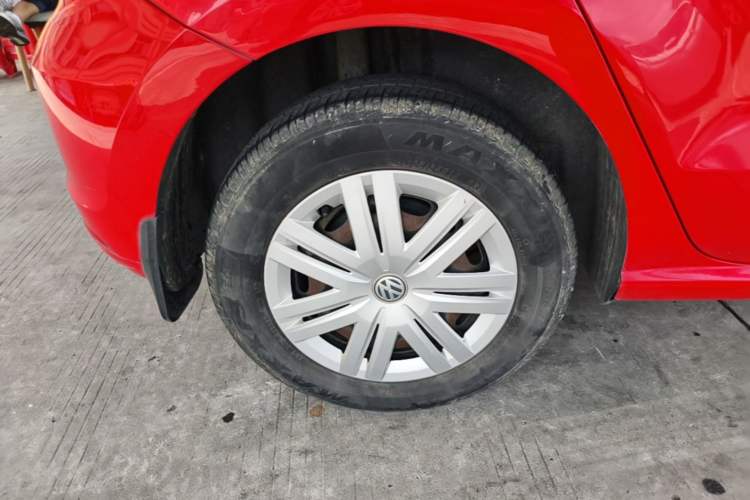 Used Volkswagen Polo 2016 1.4L Automatic Trendy Model Right Rear Wheel Hub