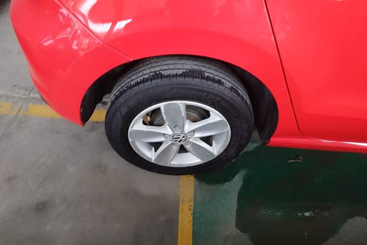 Used Volkswagen Polo 2016 1.4L Automatic Trendy Model Right Rear Wheel Hub