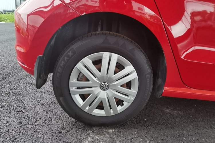 Used Volkswagen Polo 2016 1.4L Automatic Trendy Model Right Rear Wheel Hub