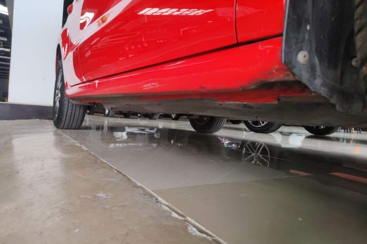 Used Volkswagen Polo 2016 1.4L Manual Fashion Model Right Side Sill