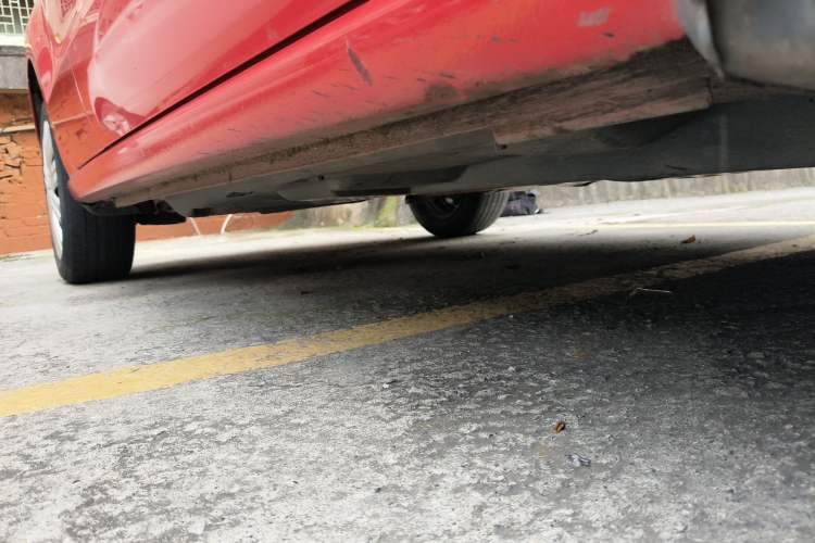 Used Volkswagen Polo 2016 1.6L Automatic Comfort Model Right Side Sill