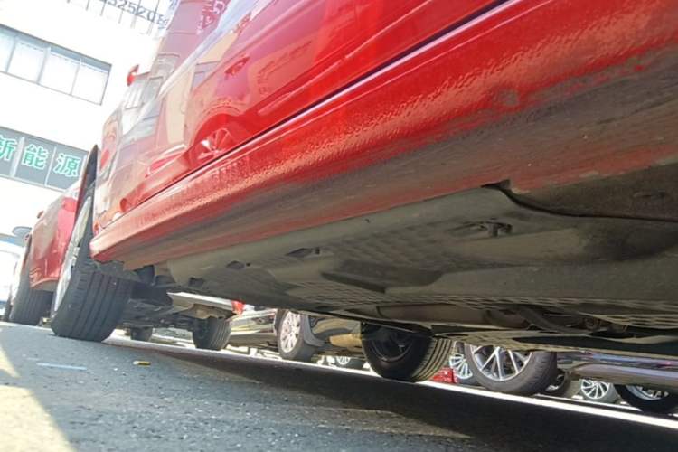 Used Volkswagen Polo 2016 1.6L Automatic Comfort Model Right Side Sill