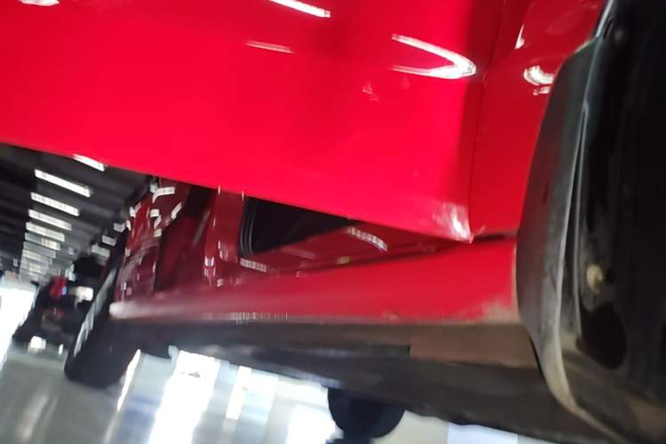 Used Volkswagen Polo 2016 1.4L Manual Fashion Model Right Side Sill