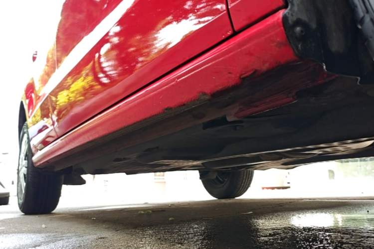 Used Volkswagen Polo 2016 1.4L Manual Fashion Model Right Side Sill