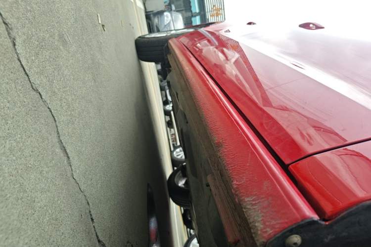 Used Volkswagen Polo 2016 1.6L Automatic Luxury Model Right Side Sill
