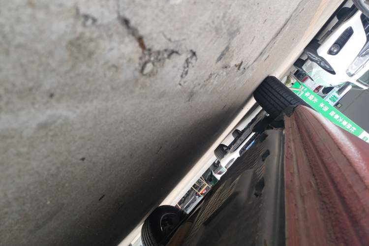 Used Volkswagen Polo 2016 1.6L Automatic Comfort Model Right Side Sill