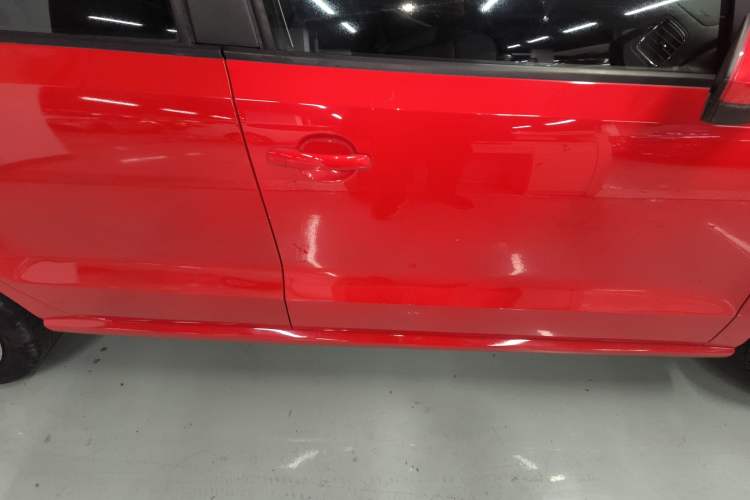 Used Volkswagen Polo 2016 1.6L Automatic Comfort Model Right Side Sill