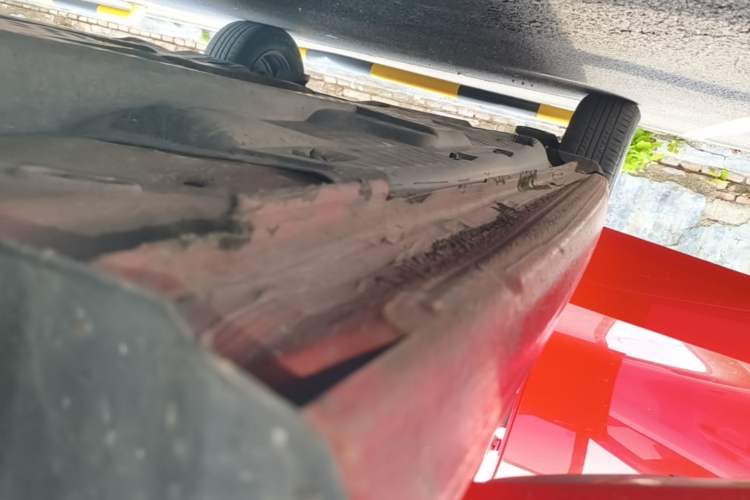 Used Volkswagen Polo 2016 1.4L Manual Fashion Model Right Side Sill