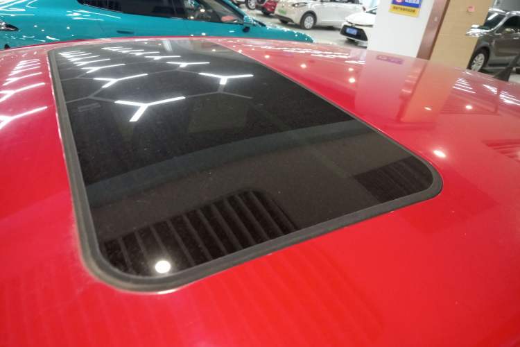 Used Volkswagen Polo 2016 1.6L Automatic Comfort Model Roof