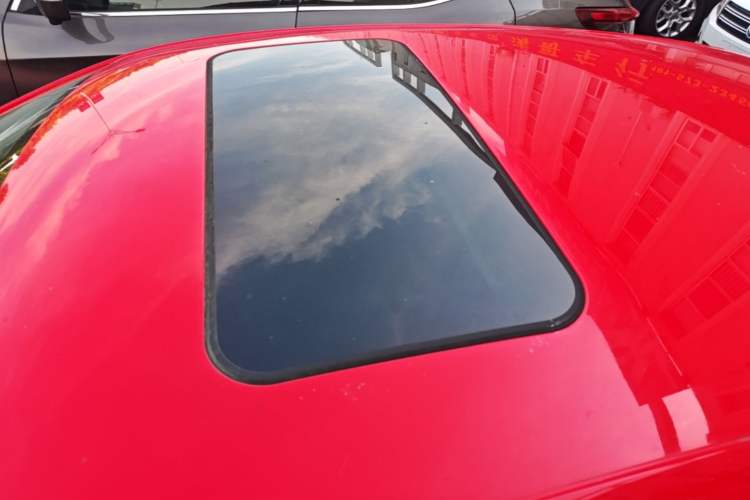 Used Volkswagen Polo 2016 1.6L Automatic Comfort Model Roof