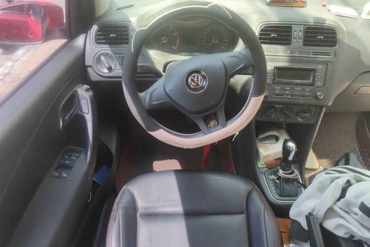 Used Volkswagen Polo 2016 1.4L Automatic Trendy Model Steering Wheel