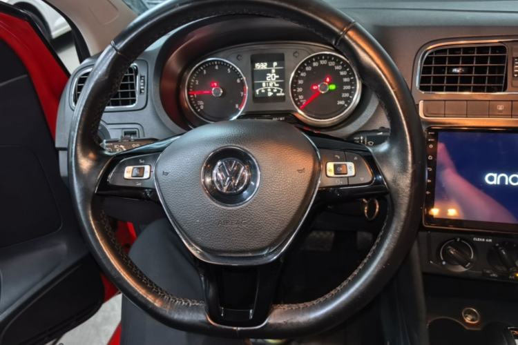 Used Volkswagen Polo 2016 1.6L Automatic Comfort Model Steering Wheel