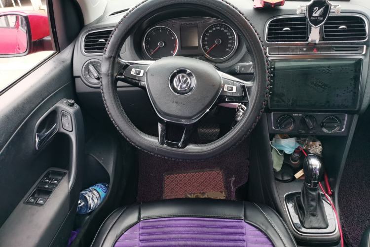 Used Volkswagen Polo 2016 1.6L Automatic Comfort Model Steering Wheel