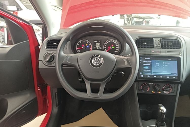 Used Volkswagen Polo 2016 1.4L Automatic Trendy Model Steering Wheel