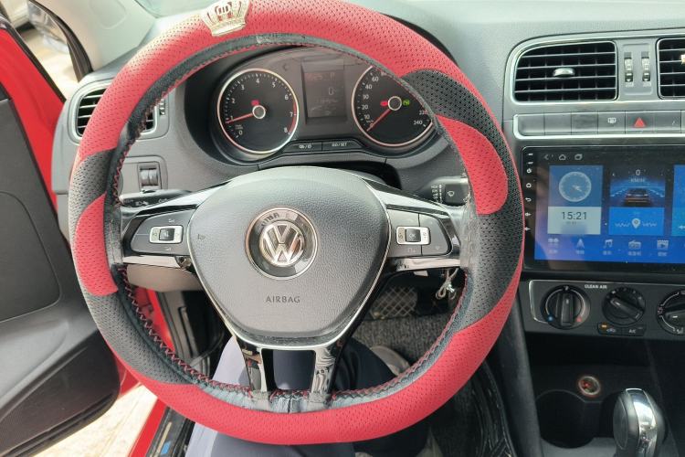 Used Volkswagen Polo 2016 1.6L Automatic Comfort Model Steering Wheel
