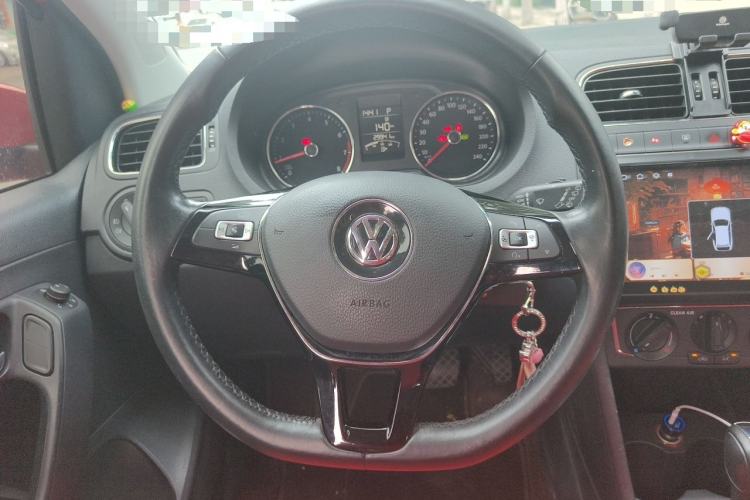 Used Volkswagen Polo 2016 1.6L Automatic Comfort Model Steering Wheel