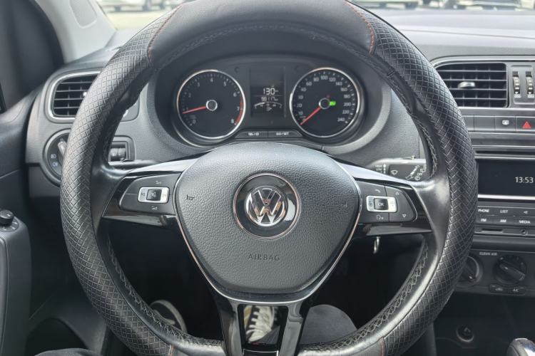 Used Volkswagen Polo 2016 1.6L Automatic Comfort Model Steering Wheel