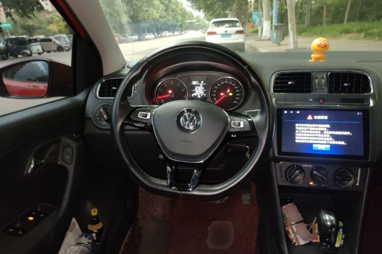 Used Volkswagen Polo 2016 1.6L Automatic Comfort Model Steering Wheel