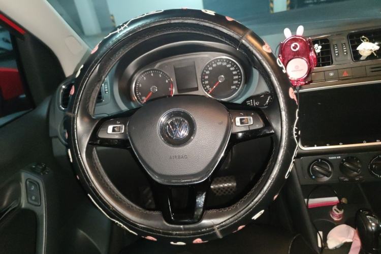 Used Volkswagen Polo 2016 1.6L Automatic Comfort Model Steering Wheel