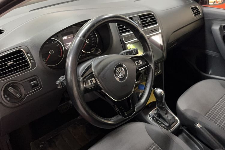 Used Volkswagen Polo 2016 1.6L Automatic Comfort Model Steering Wheel