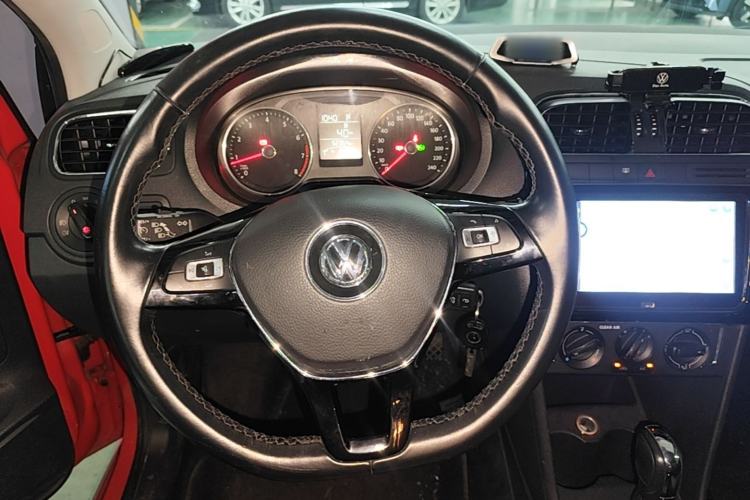 Used Volkswagen Polo 2016 1.6L Automatic Comfort Model Steering Wheel